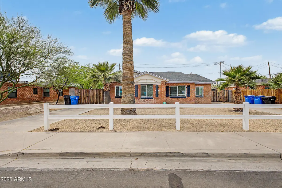 4220 N 3rd Avenue, Phoenix, AZ 85013 - #1