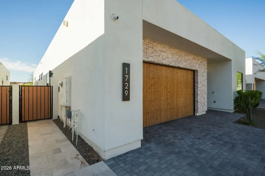 1729 E Winchcomb Drive, Phoenix, AZ 85022 - #2