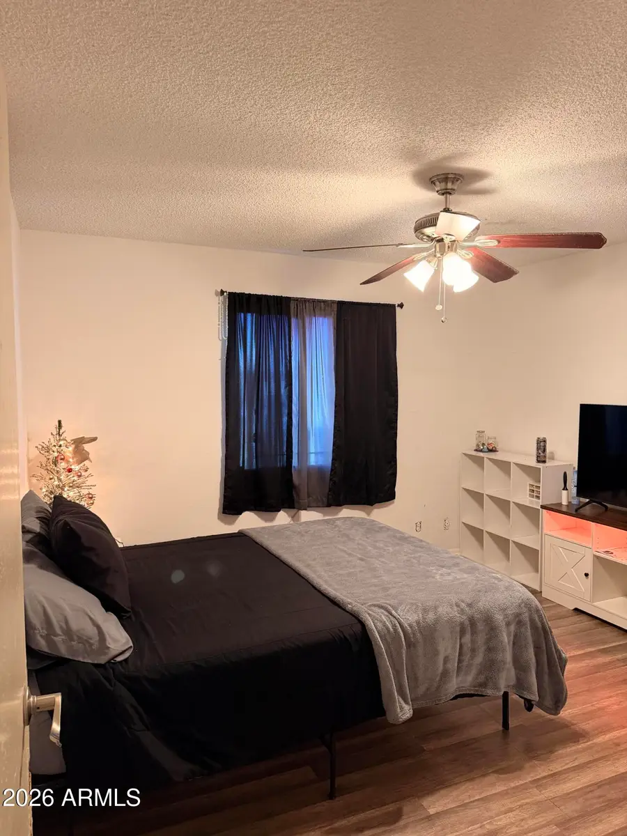 8423 N 55th Drive, Glendale, AZ 85302 - #3