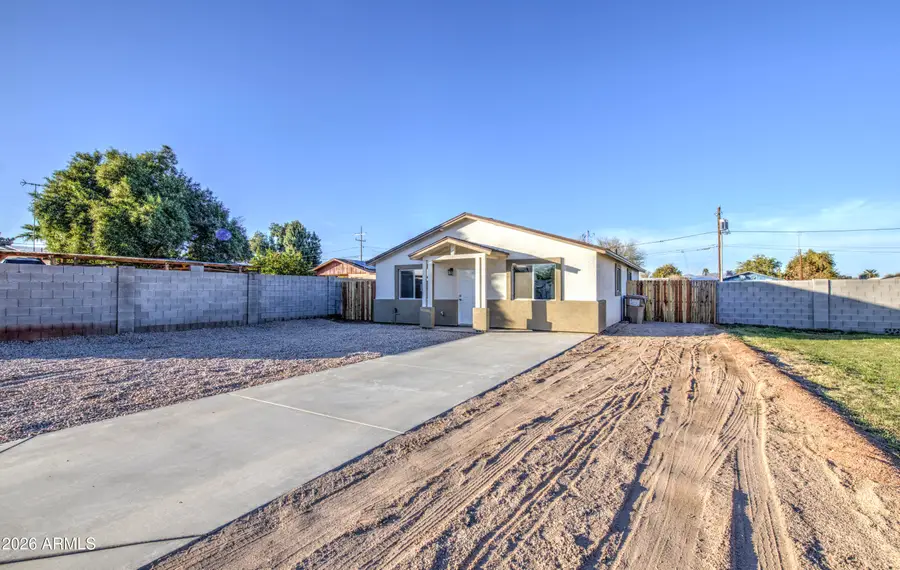 604 E South Avenue, Buckeye, AZ 85326 - #2