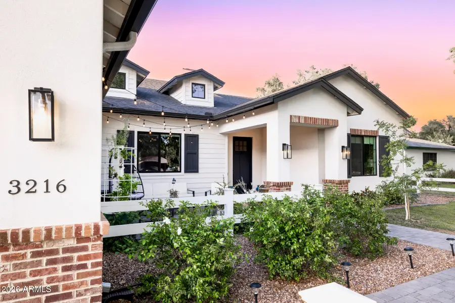 3216 E Weldon Avenue, Phoenix, AZ 85018 - #3