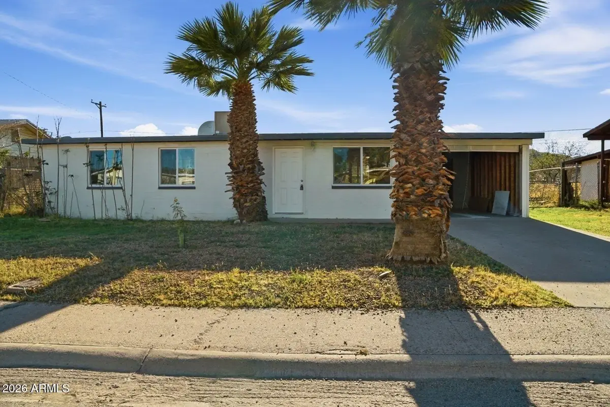 427 W Greenwich Road, Kearny, AZ 85137 - #1