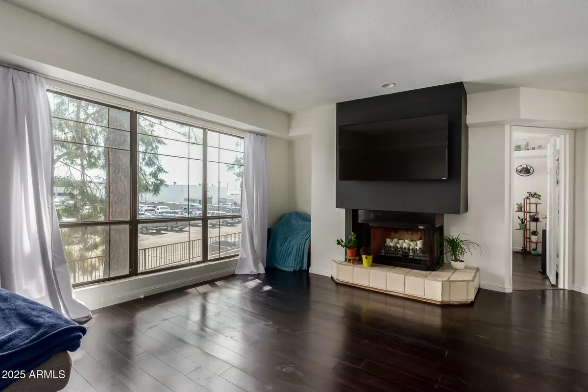 5035 N 10th Place #204, Phoenix, AZ 85014 - #1