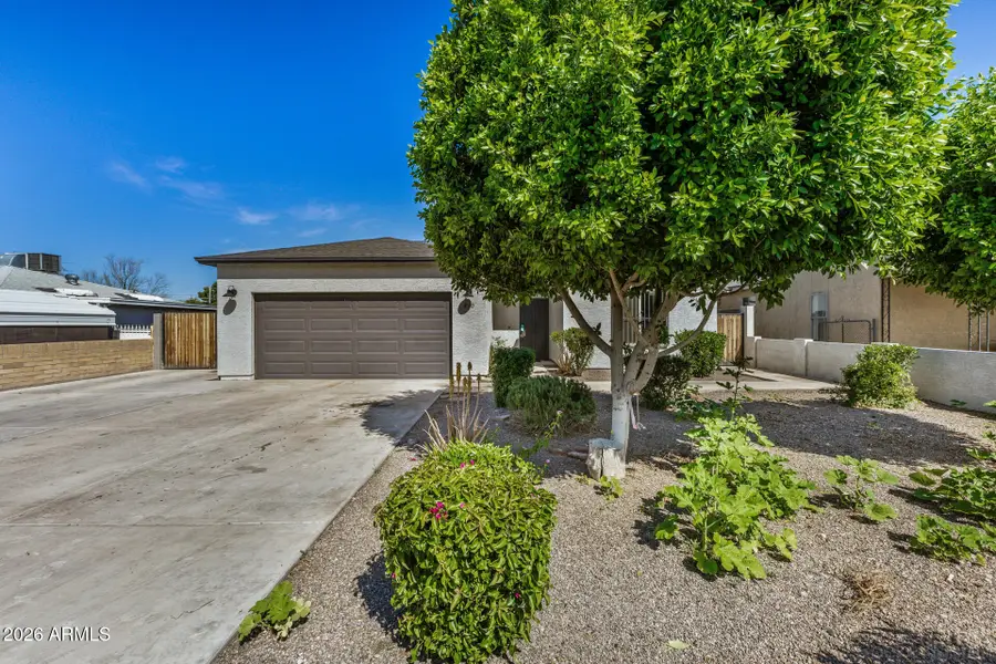 210 W Sunland Avenue, Phoenix, AZ 85041 - #3