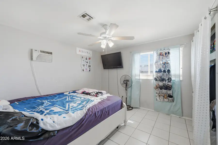 4832 W Earll Drive, Phoenix, AZ 85031 - #3