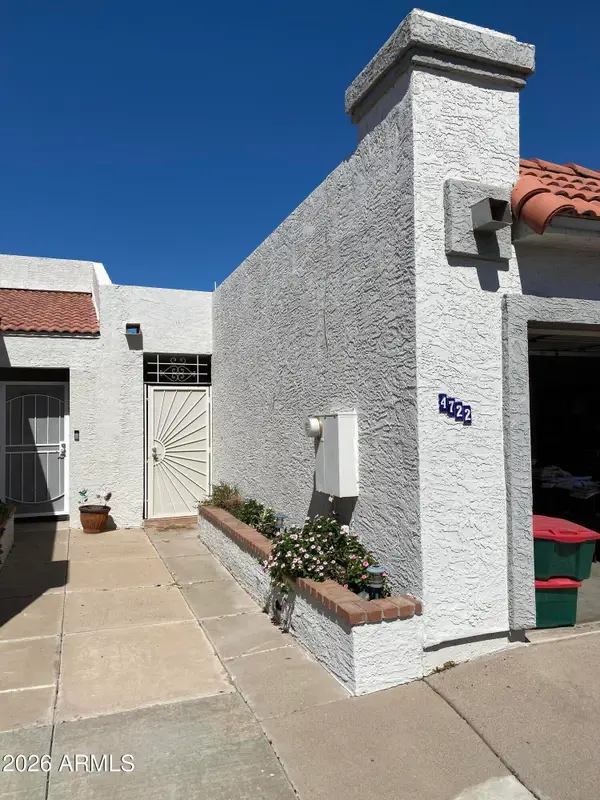 4722 W Sanna Street, Glendale, AZ 85302