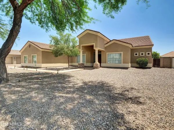 8031 W Morten Avenue, Glendale, AZ 85303