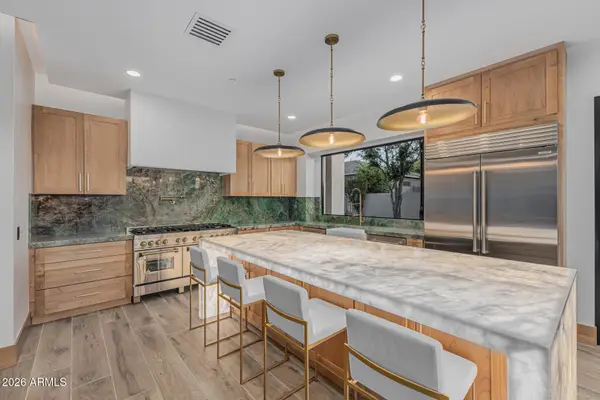 10959 E Kora Lane, Scottsdale, AZ 85255