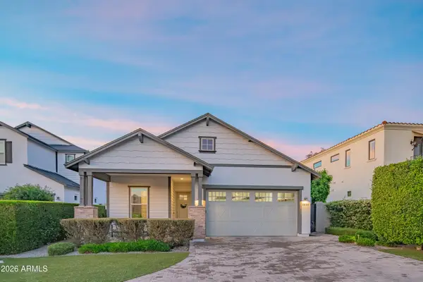 3850 E Crittenden Lane, Phoenix, AZ 85018