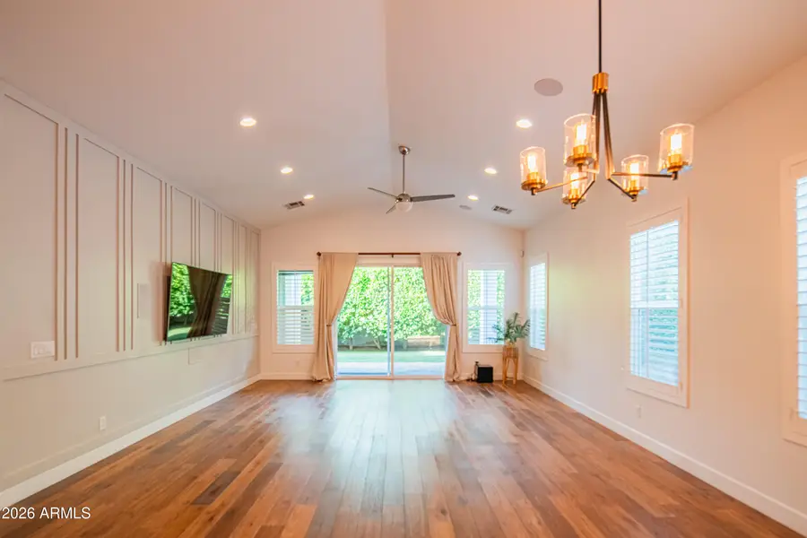 3850 E Crittenden Lane, Phoenix, AZ 85018 - #3