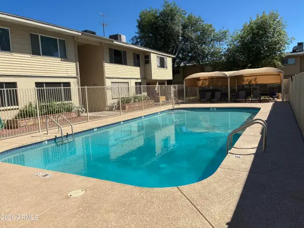 2635 W Rose Lane #B-215, Phoenix, AZ 85017