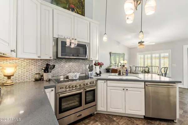 2711 W Highland Street, Chandler, AZ 85224