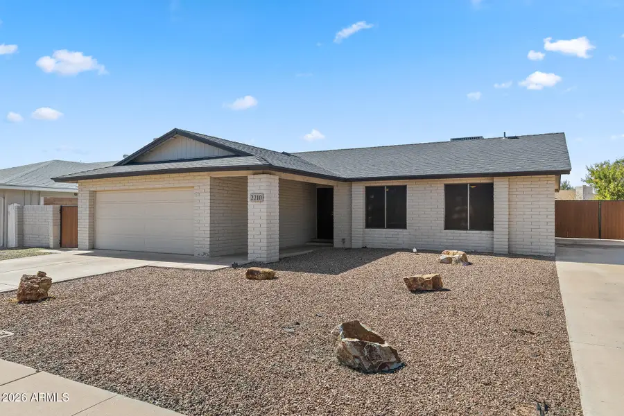 2210 E Edgewood Avenue, Mesa, AZ 85204 - #2