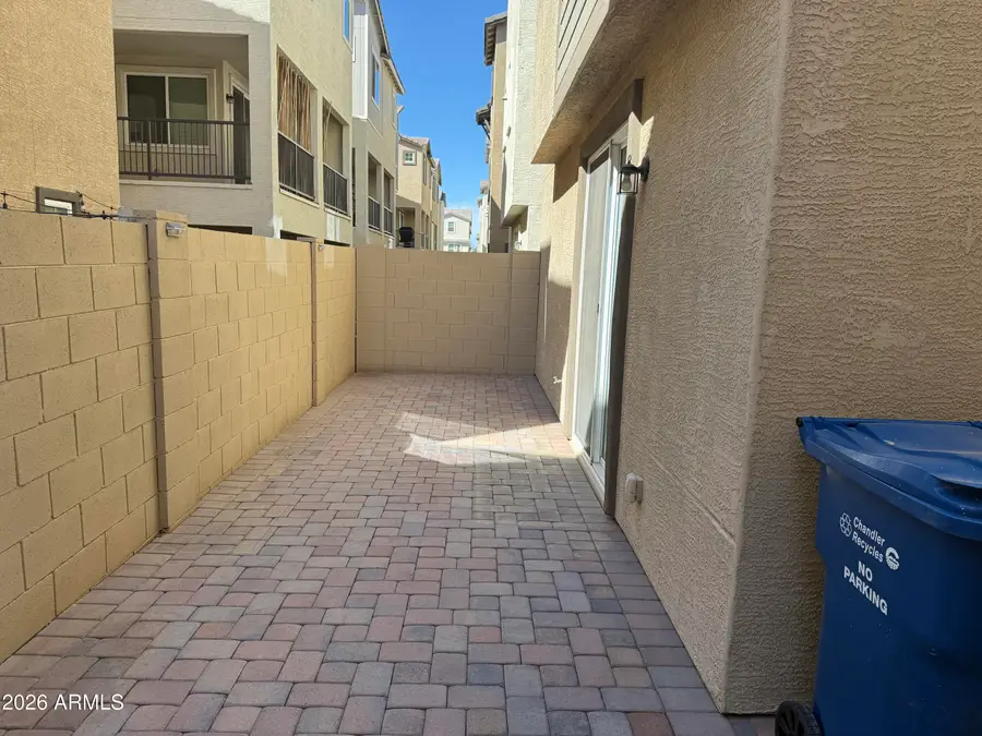 637 W Winchester Drive, Chandler, AZ 85286 - #3