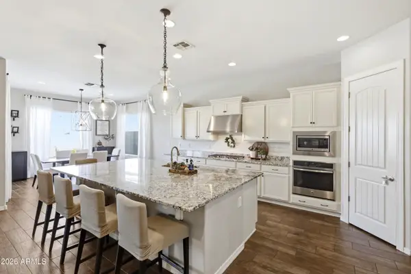 1422 E Milada Drive, Phoenix, AZ 85042