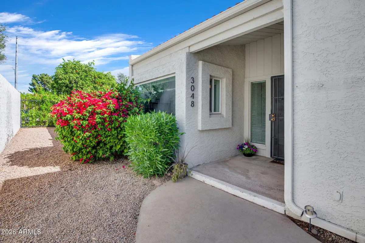 3048 E Cannon Drive, Phoenix, AZ 85028 - #1