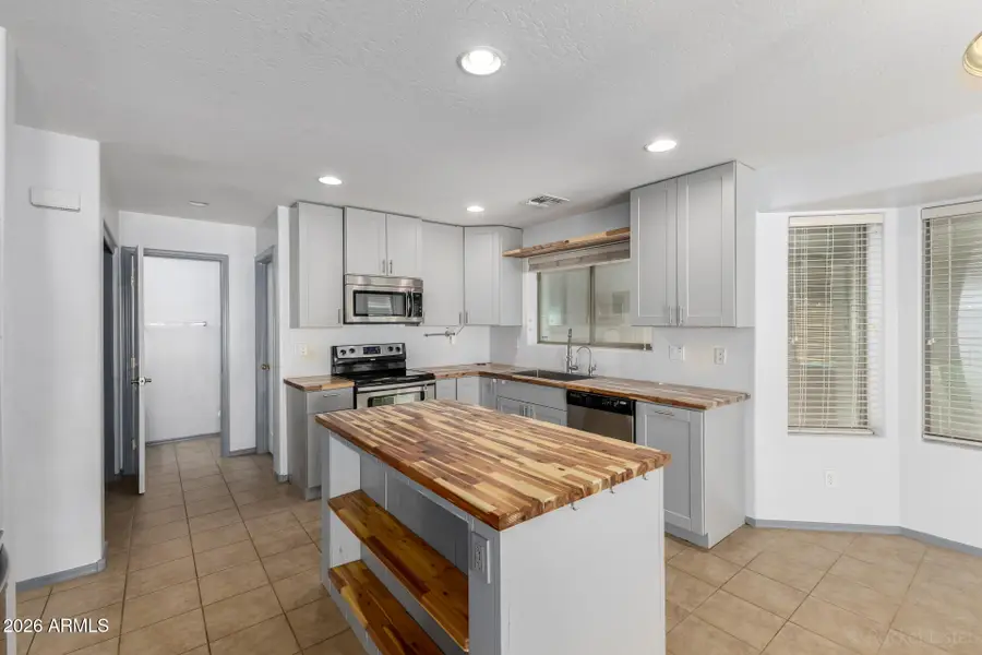 24984 W Hidalgo Drive, Buckeye, AZ 85326 - #2