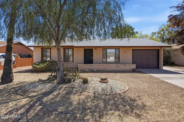 651 E Glade Avenue, Mesa, AZ 85204
