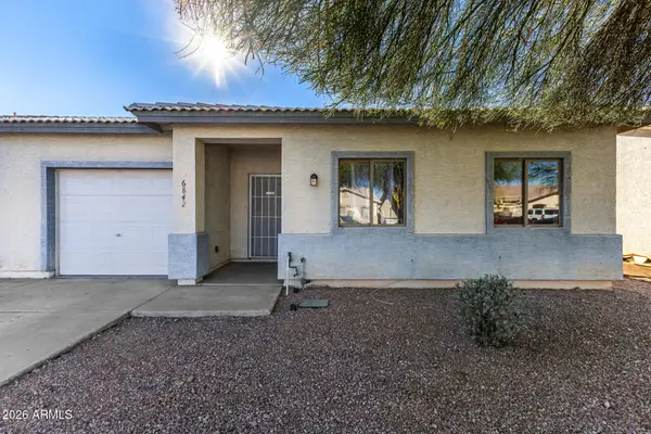 6842 N 81st Drive, Glendale, AZ 85303