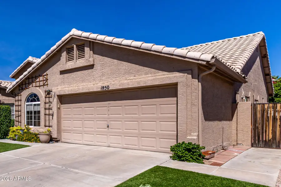 1850 W Desert Lane, Gilbert, AZ 85233 - #3