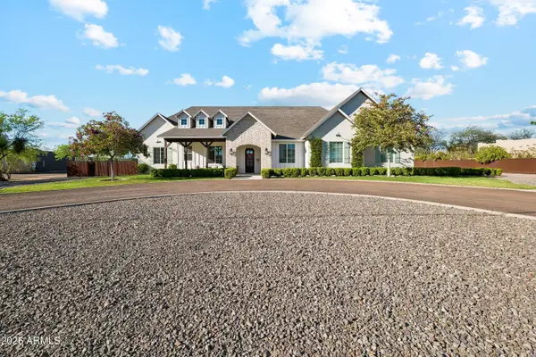 716 W Maddock Road, Phoenix, AZ 85086