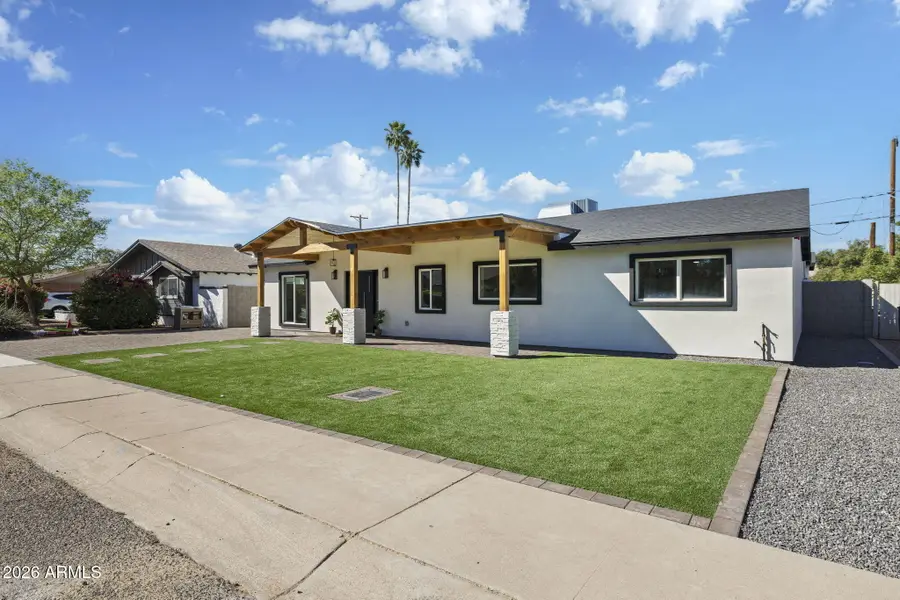 8632 E Highland Avenue, Scottsdale, AZ 85251 - #3