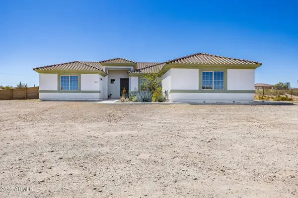 3977 W Silverdale Road, San Tan Valley, AZ 85144