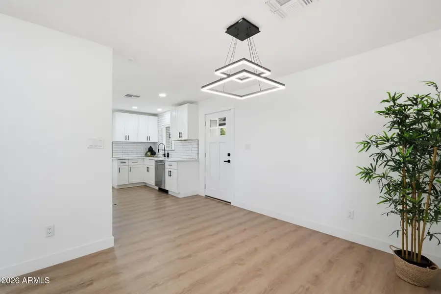 1534 E Hampton Circle, Mesa, AZ 85204 - #3