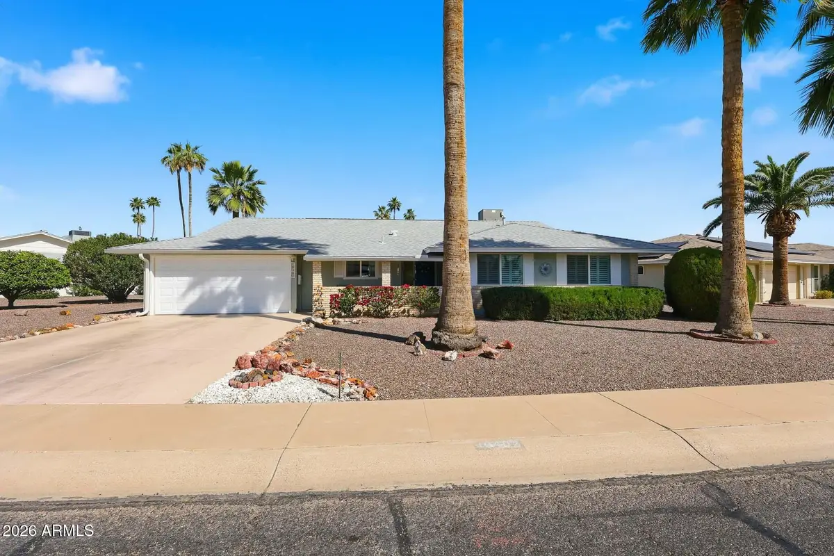 10402 W Wininger Circle, Sun City, AZ 85351 - #1