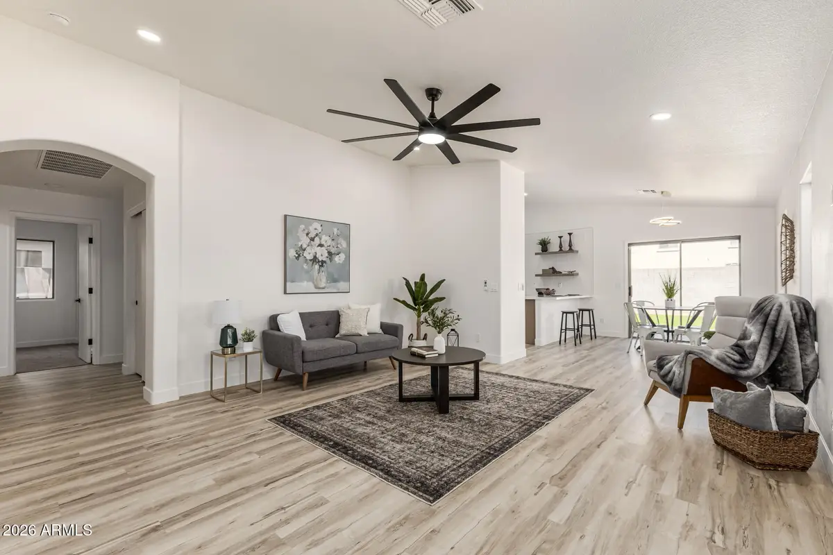 6210 W Southgate Street, Phoenix, AZ 85043 - #1