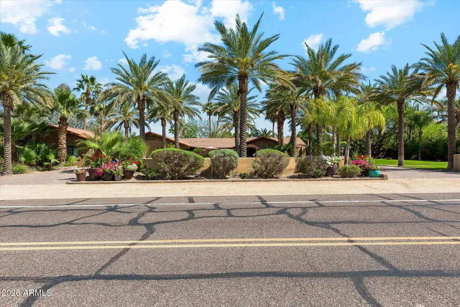 9817 N 36th Street, Phoenix, AZ 85028 - #2