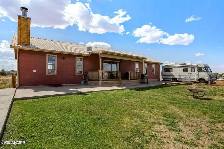 529 S Foothills Boulevard, Taylor, AZ 85939 - #2