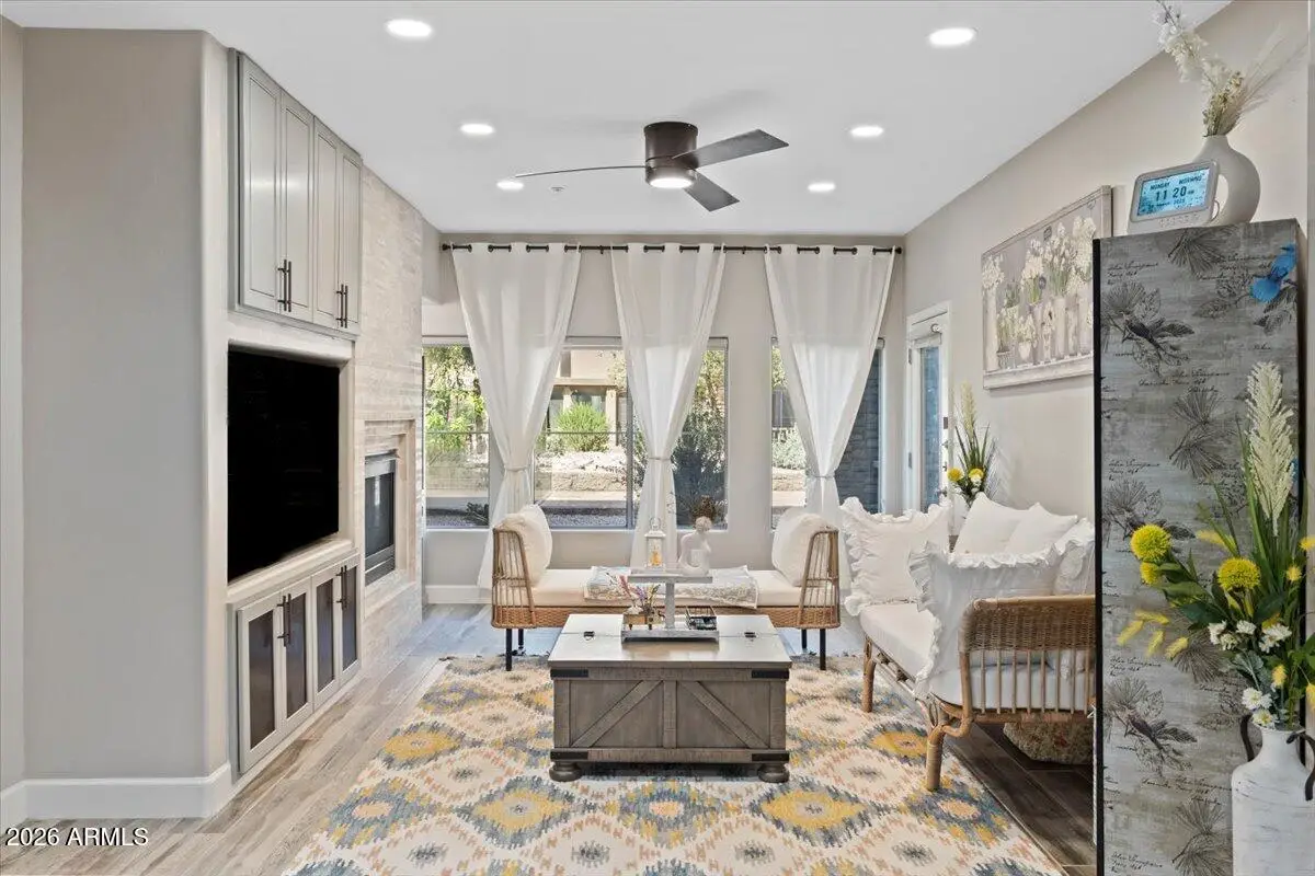 5350 E Deer Valley Drive #1250, Phoenix, AZ 85054 - #1