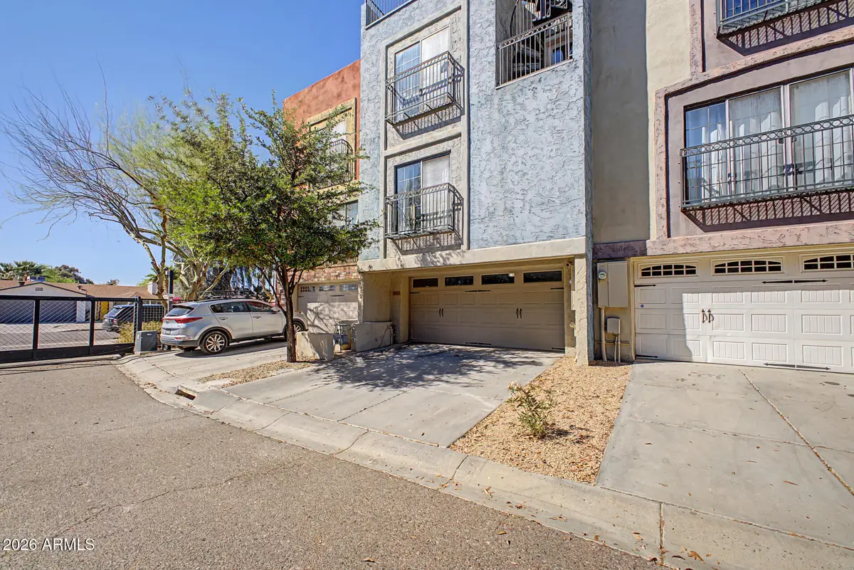 3422 E Avalon Drive, Phoenix, AZ 85018 - #1