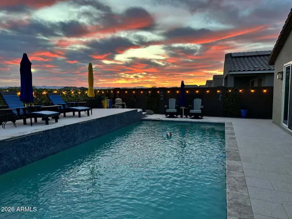 4264 W Suncup Drive, San Tan Valley, AZ 85144