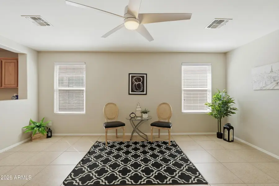 967 E Leslie Avenue, San Tan Valley, AZ 85140 - #2