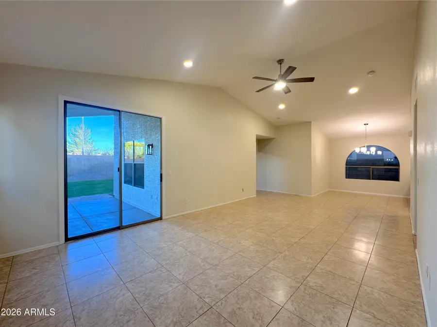 1051 S Honeysuckle Lane, Gilbert, AZ 85296 - #2