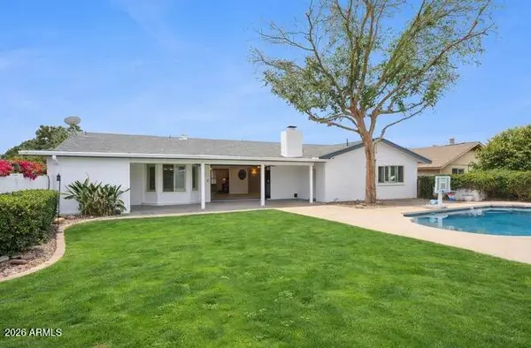 2064 E Kenwood Circle, Mesa, AZ 85213