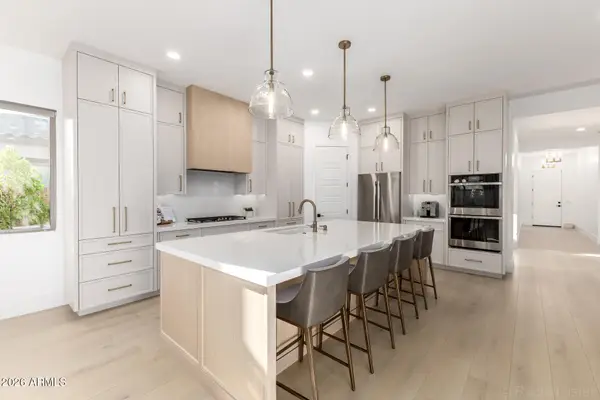 4423 W Park View Lane, Glendale, AZ 85310