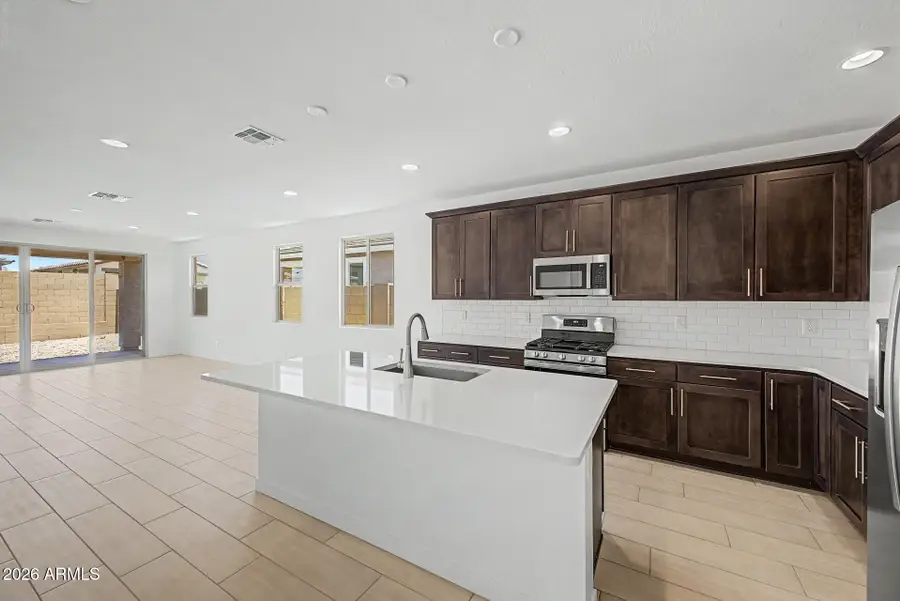 18188 W Elizabeth Avenue, Goodyear, AZ 85338 - #2