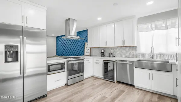 5238 W Acapulco Lane, Glendale, AZ 85306