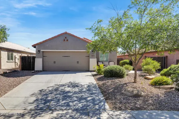 2185 E Hazeltine Way, Gilbert, AZ 85298