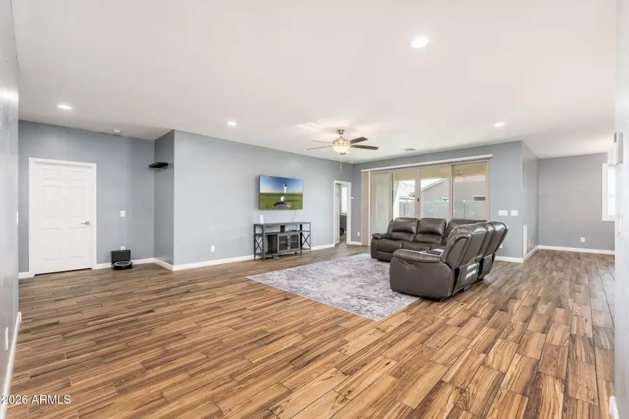 6927 W Puget Avenue, Peoria, AZ 85345 - #2