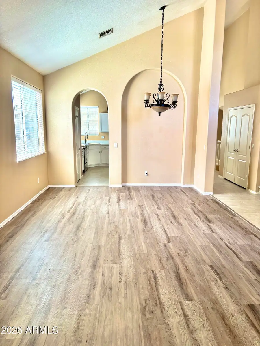 6824 S 33rd Avenue, Phoenix, AZ 85041 - #3