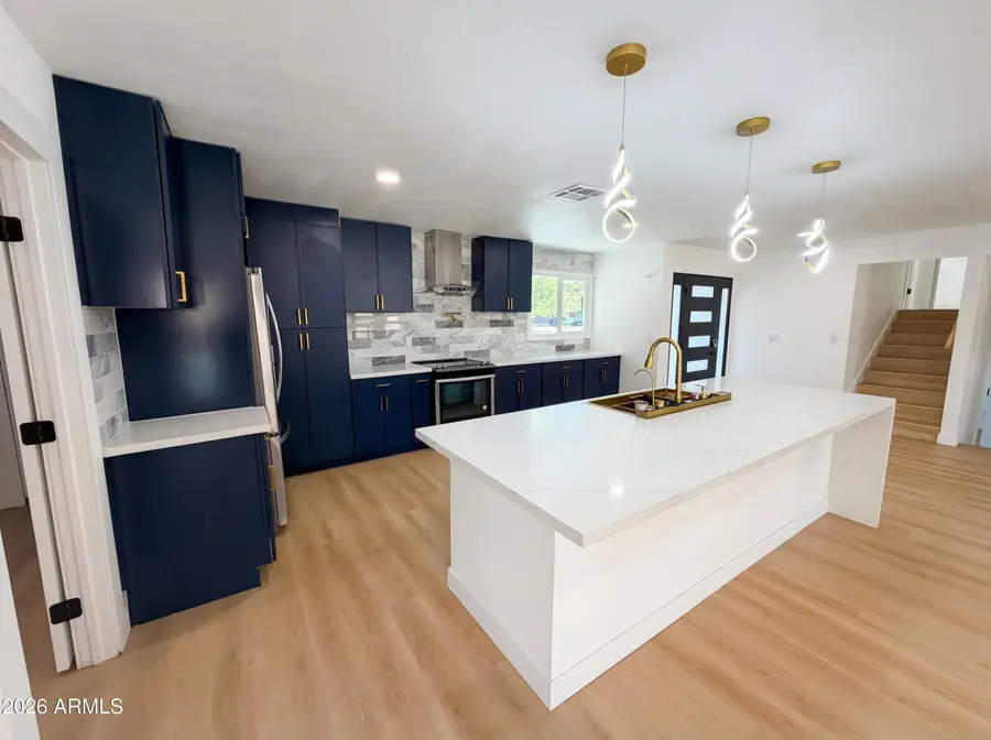 5524 N 39th Avenue, Phoenix, AZ 85019 - #2