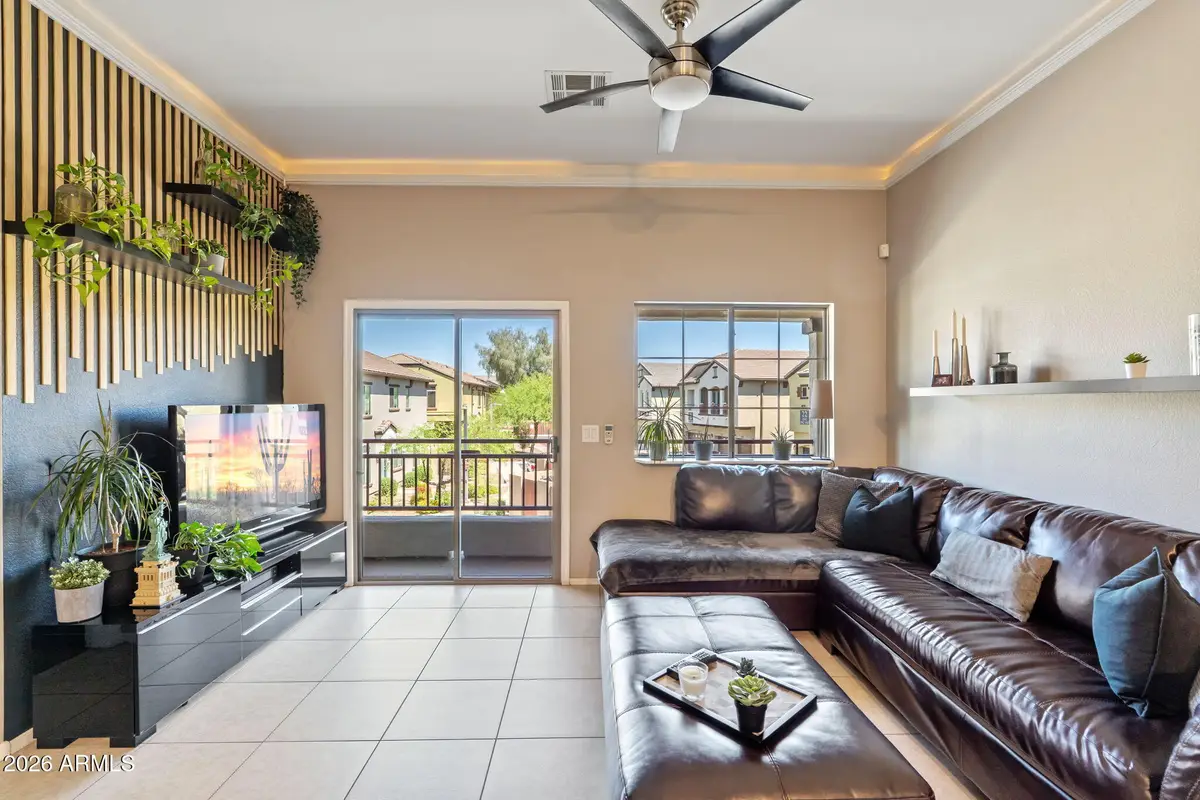 2725 E Mine Creek Road #2056, Phoenix, AZ 85024 - #1