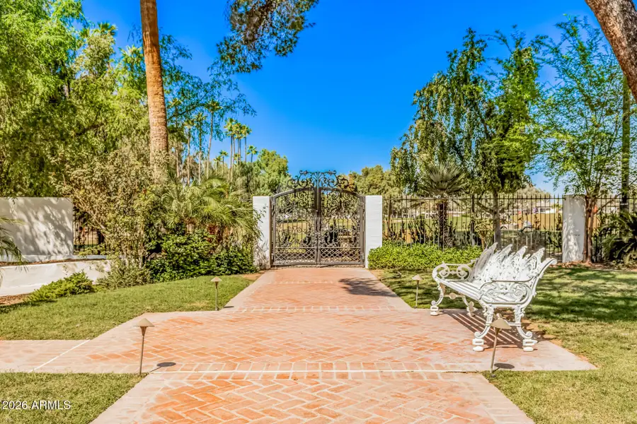 35 S Fairway Court, Chandler, AZ 85225 - #2