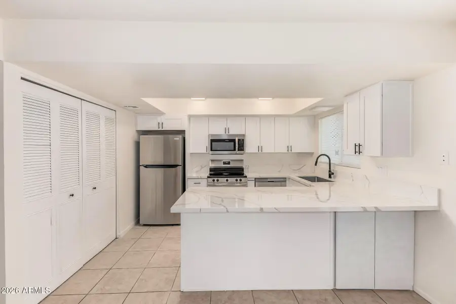 6605 N 44th Avenue, Glendale, AZ 85301 - #2