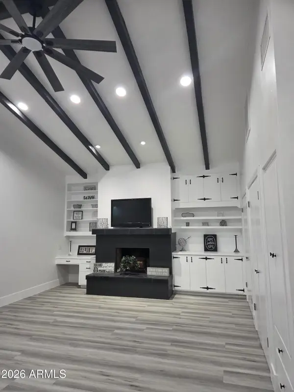 1010 E 6th Place, Mesa, AZ 85203