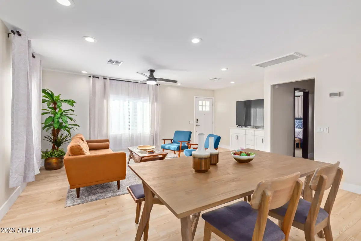 386 W Fairview Street, Chandler, AZ 85225 - #1